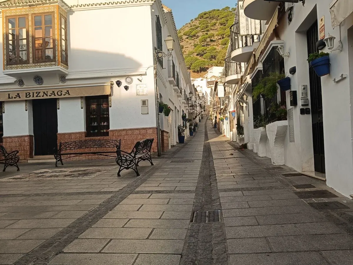 5 Bedroom Villa For SaleMijas