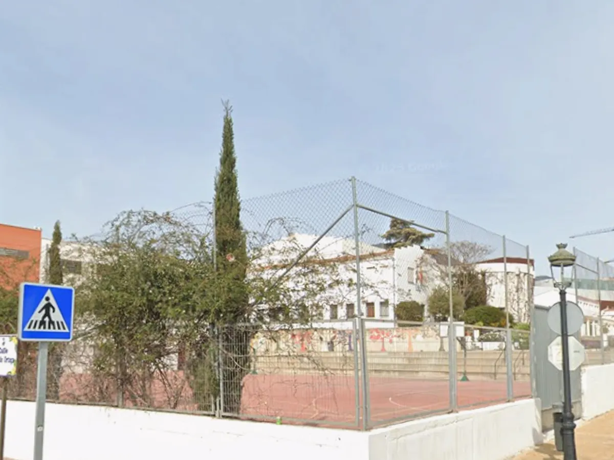 For sale of flat in Estepona, Zona Norte