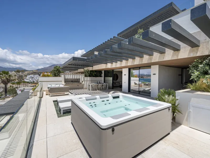 2 Bedroom Apartment For SaleEstepona