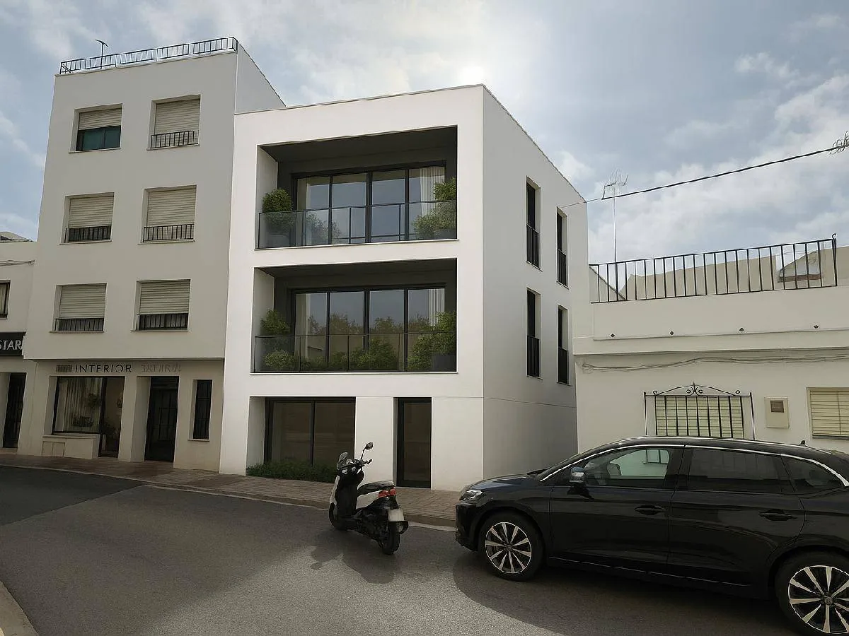 Oportunidad Inmobiliaria en el Corazón de San Pedro Alcántara | 410.000 €, 110 m²