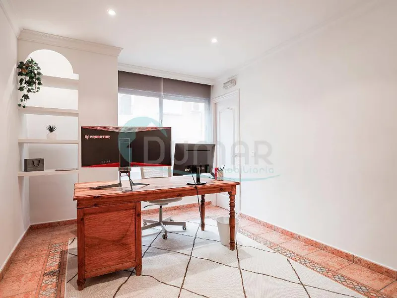 Se vende Amplia oficina en San Pedro | 295.000 €, 107 m²