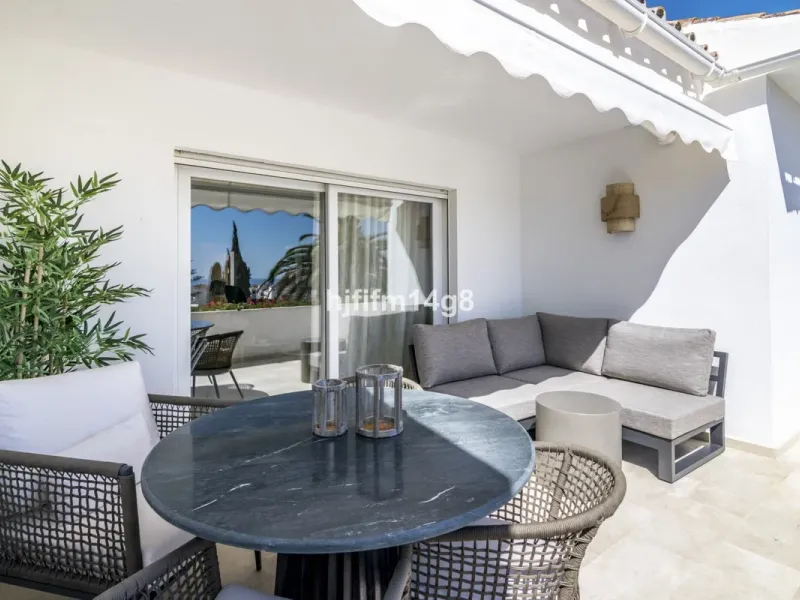 2 Bedroom Apartment For SaleNueva Andalucía