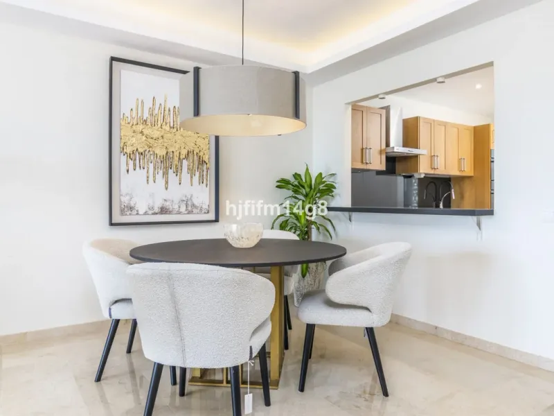 2 Bedroom Apartment For SaleNueva Andalucía