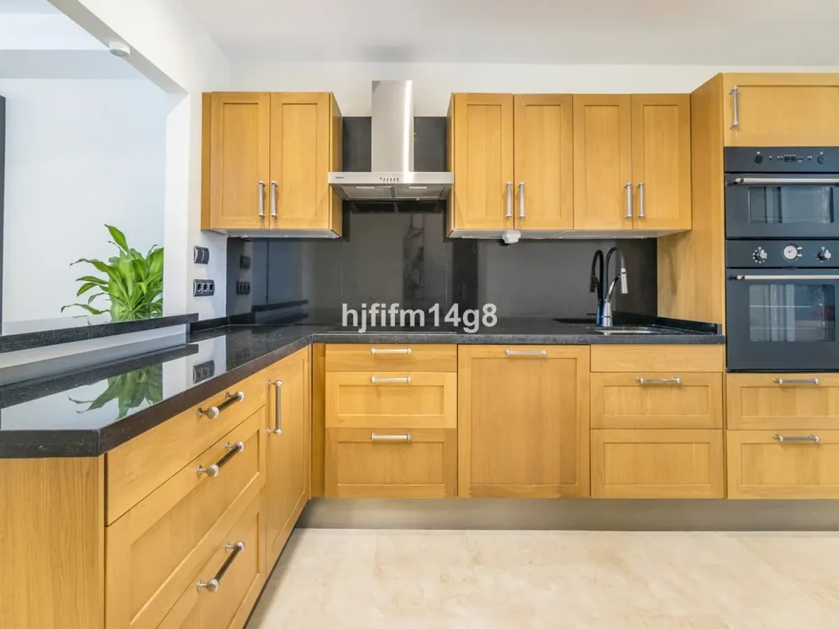 2 Bedroom Apartment For SaleNueva Andalucía