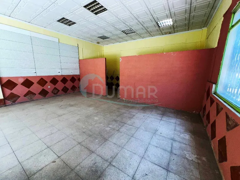 LOCAL EN ESQUINA UBICACIÓN MUY VISIBLE | 260.000 €, 71 m²