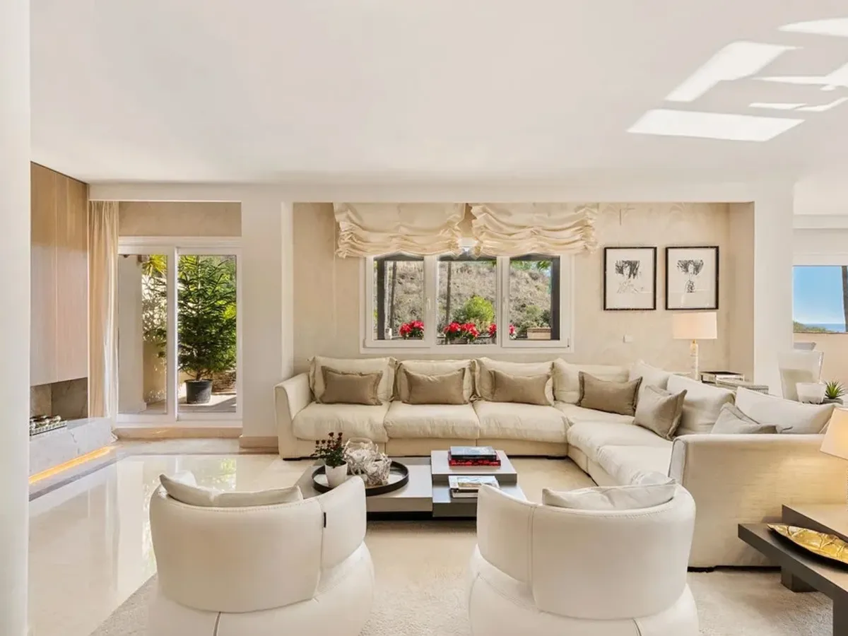 4 Bedroom Apartment For SaleThe Golden Mile