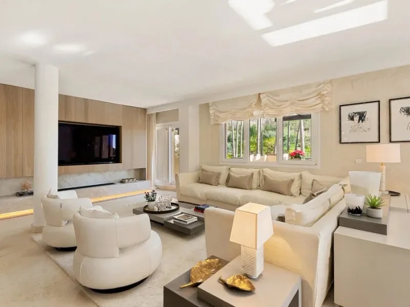 4 Bedroom Apartment For SaleThe Golden Mile