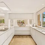 4 Bedroom Apartment For SaleThe Golden Mile 8