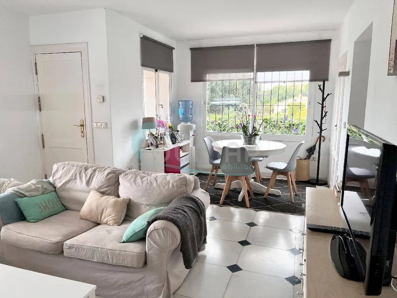 **¡Coqueto Chalet Independiente Cerca de Playas y Campo de Golf en Guadalmina Baja! | 950.000 €, 146 m²