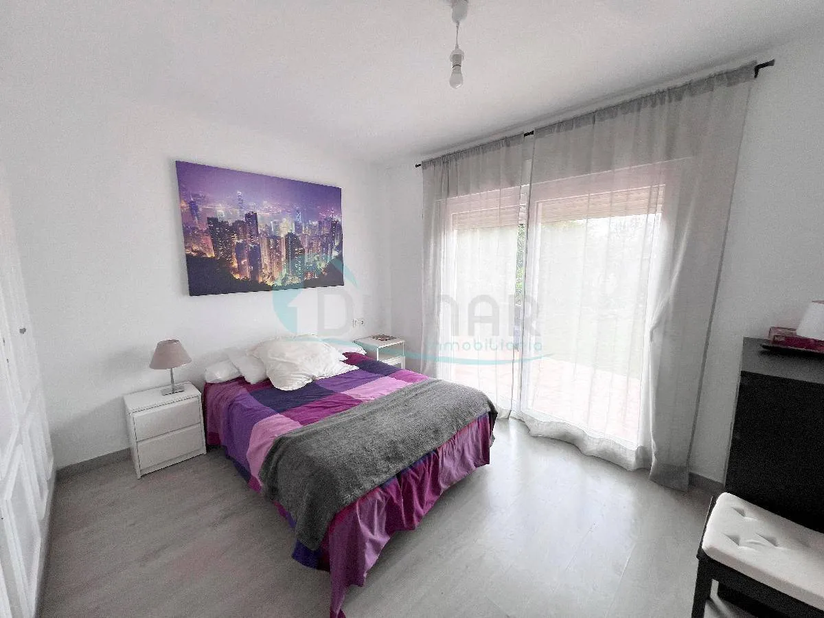 **¡Coqueto Chalet Independiente Cerca de Playas y Campo de Golf en Guadalmina Baja! | 950.000 €, 146 m²