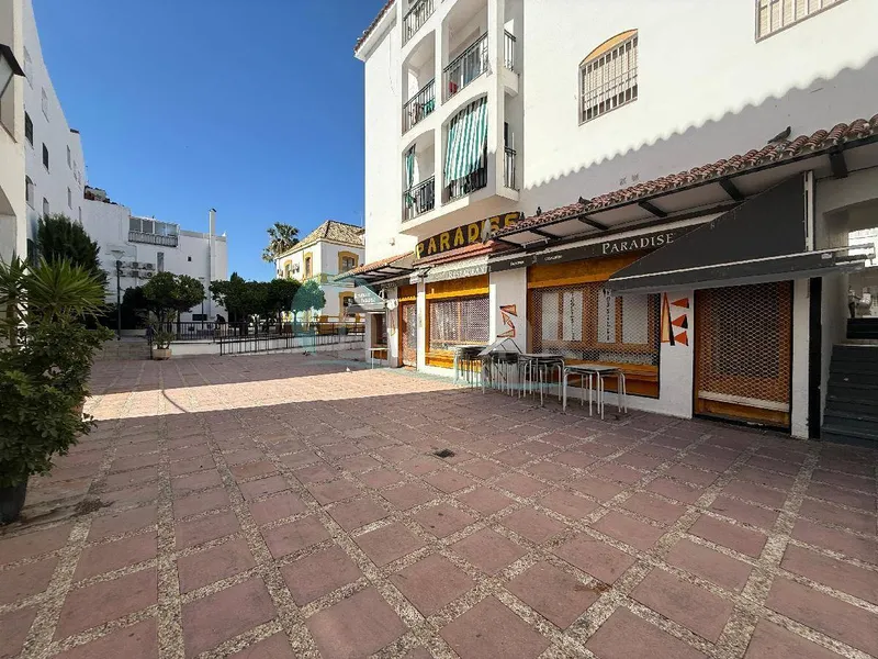 Maravilloso local en venta en  pleno corazón de San Pedro de Alcantara !!! | 400.000 €, 130 m²