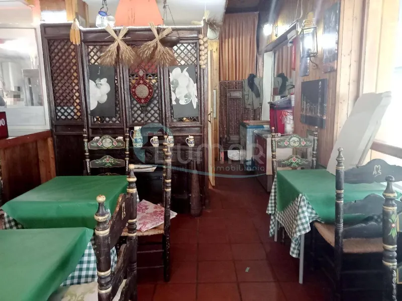 Maravilloso local en venta en  pleno corazón de San Pedro de Alcantara !!! | 400.000 €, 130 m²