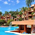 2 Bedroom Apartment For SaleThe Golden Mile 1