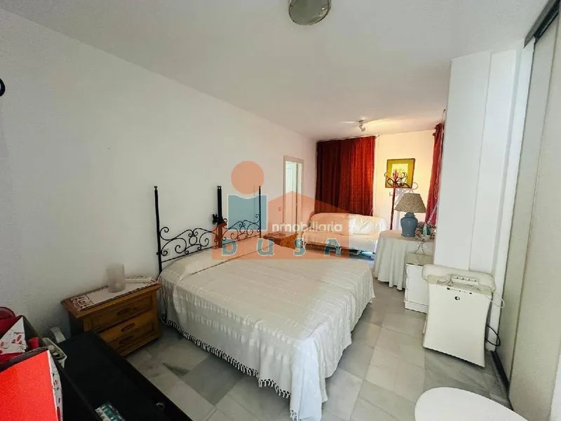 VILLA INDEPENDIENTE CON MUCHAS OPCIONES | 1.600.000 €, 450 m²