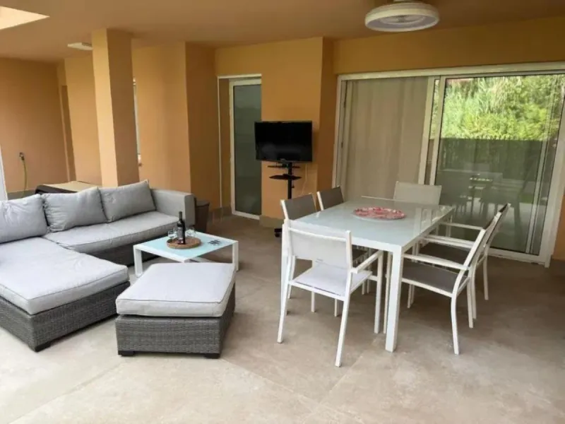 2 Bedroom Apartment For SaleLas Chapas