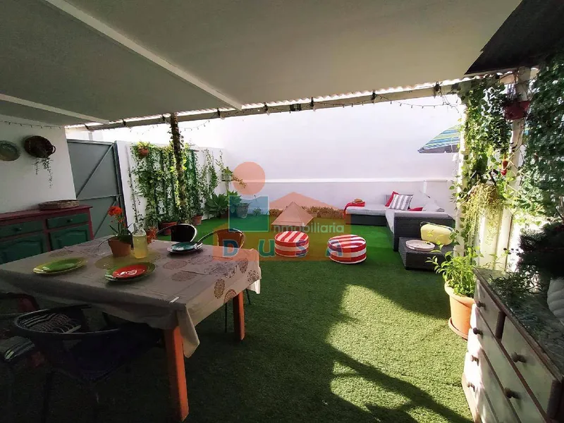 CASA DE PUEBLO REFORMADA | 450.000 €, 216 m²