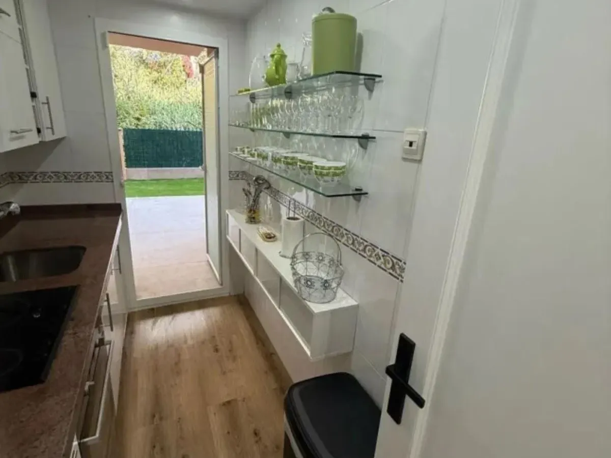 2 Bedroom Apartment For SaleLas Chapas