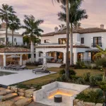 Exquisite Modern Andalusian Masterpiece with Panoramic Sea Views – Los Flamingos, Benahavís 2