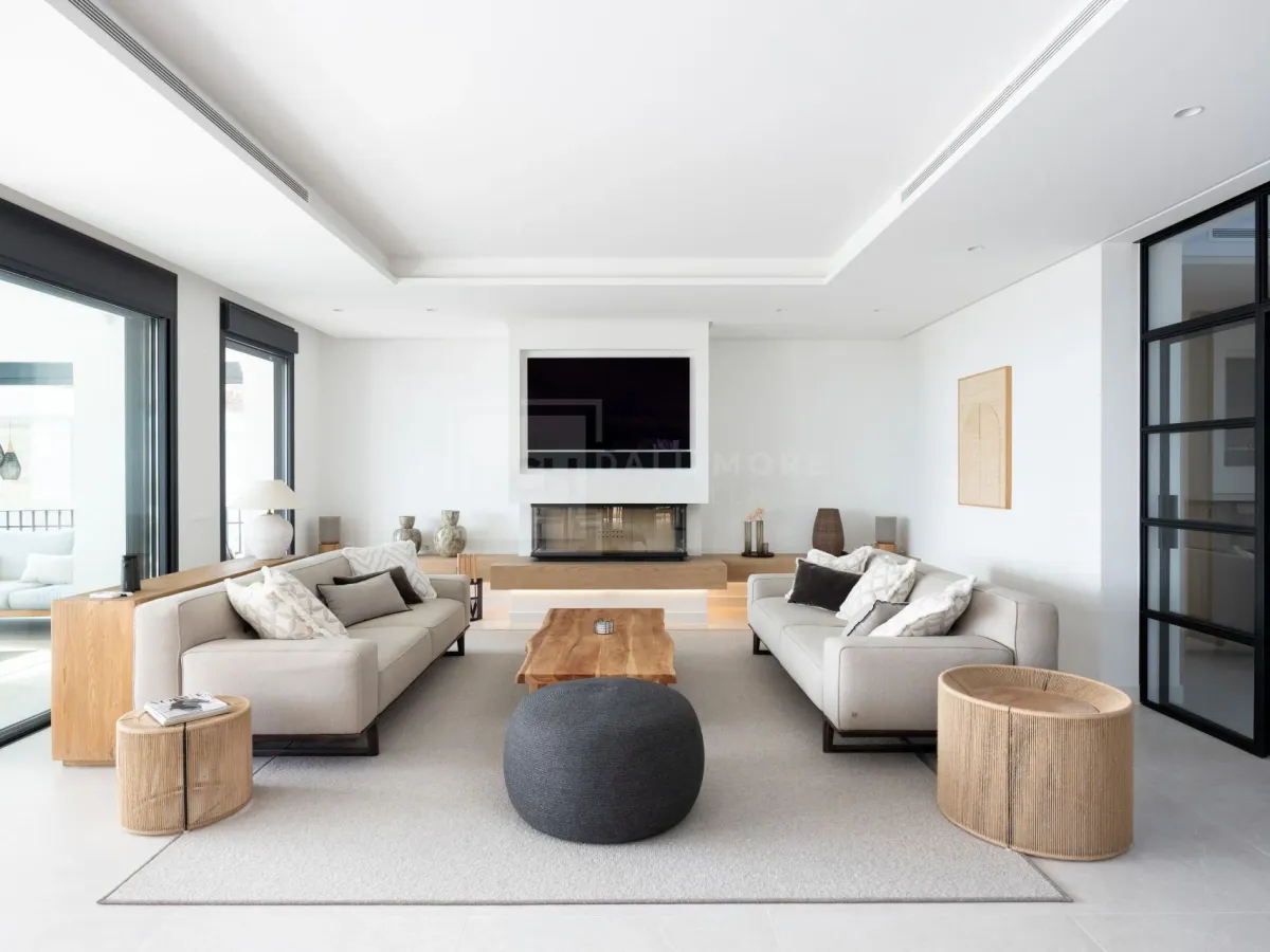 Exquisite Modern Andalusian Masterpiece with Panoramic Sea Views – Los Flamingos, Benahavís