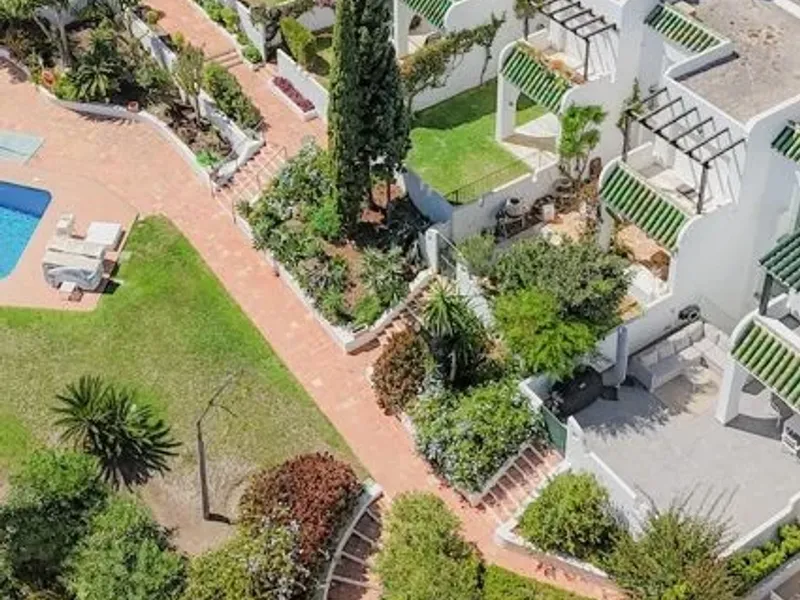 Elegant townhouse with terraces in Aloha, Nueva Andalucía