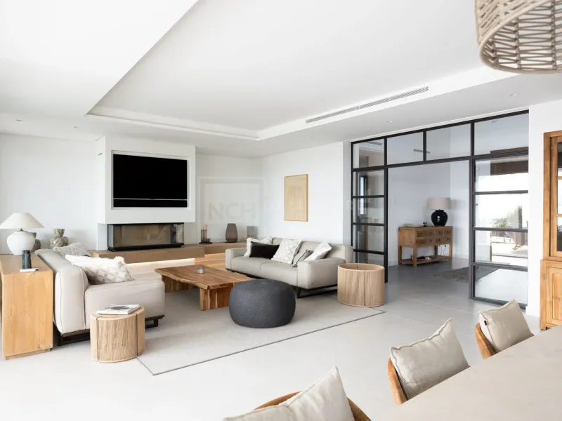 Exquisite Modern Andalusian Masterpiece with Panoramic Sea Views – Los Flamingos, Benahavís