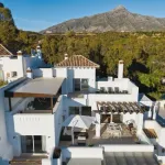 Elegant townhouse with terraces in Aloha, Nueva Andalucía 12