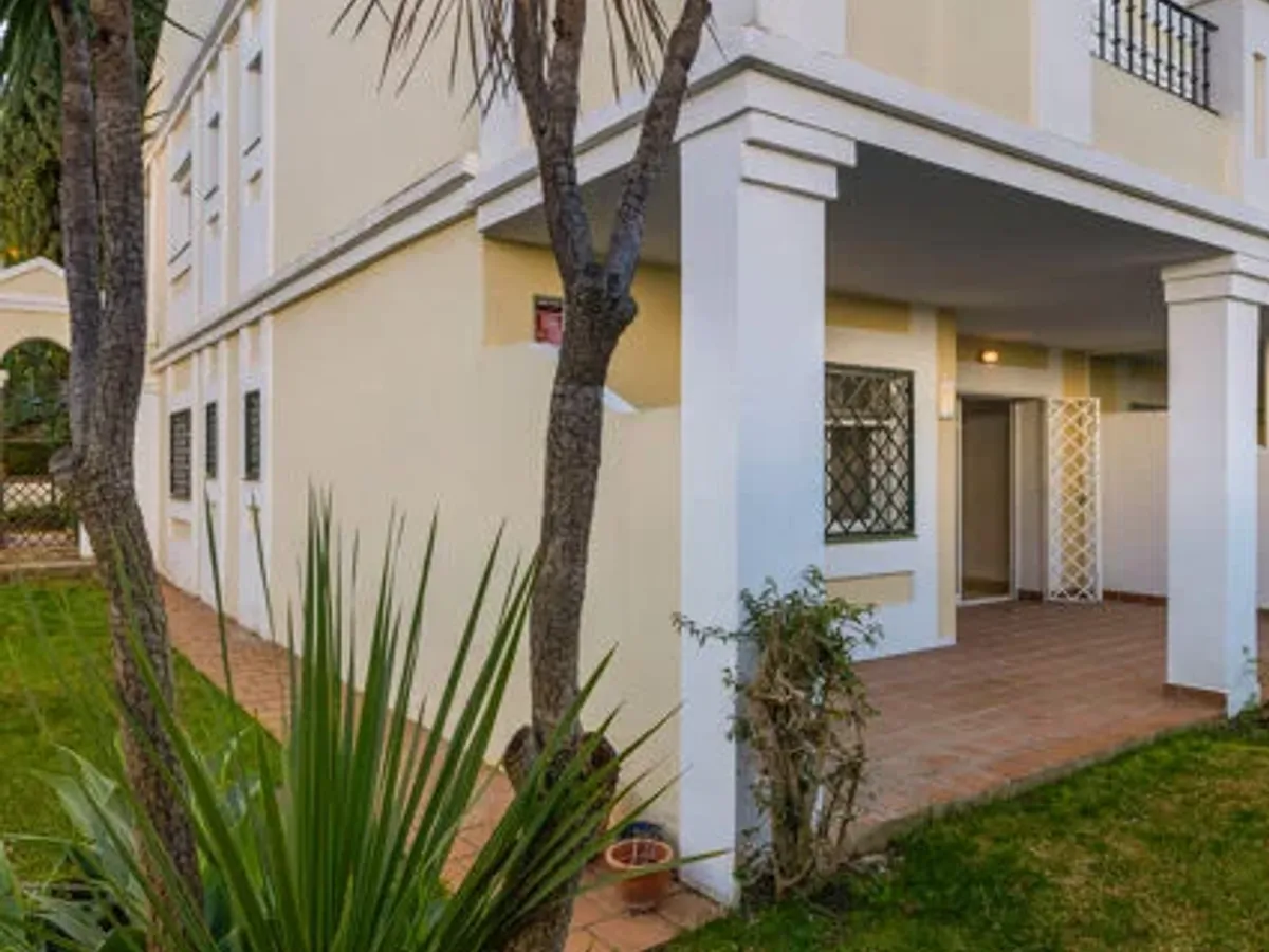 Modern design townhouse with sea views in Aloha, Marbella