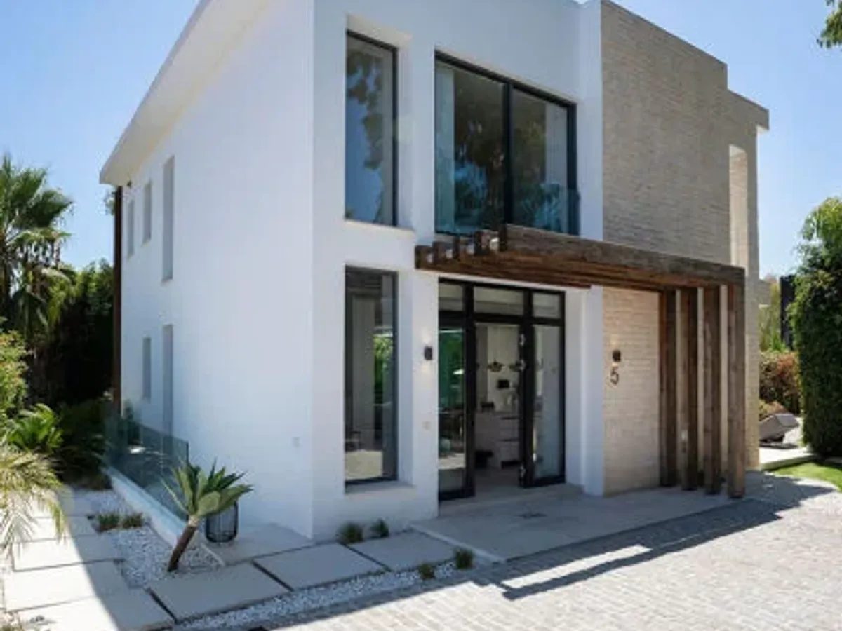 Luxury Townhouse with Sea Views in Estepona