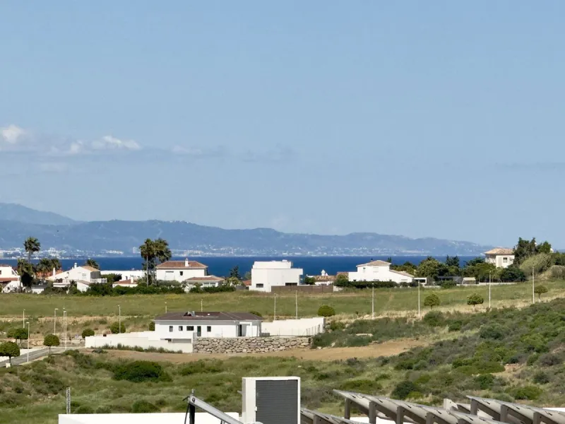 2 Bedroom Apartment For SaleCasares Playa