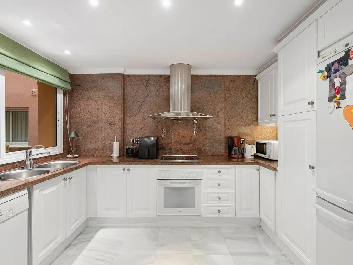 2 Bedroom Apartment For SaleNueva Andalucía