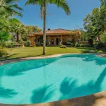 Semi-detached villa with panoramic rooftop in Nueva Andalucía 5