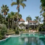 Semi-detached villa with panoramic rooftop in Nueva Andalucía 7