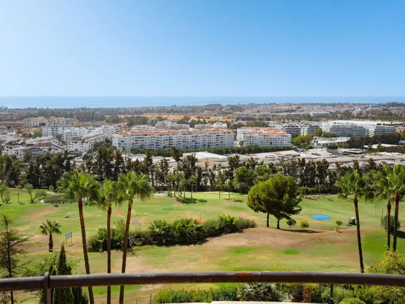 2 Bedroom Apartment For SaleNueva Andalucía