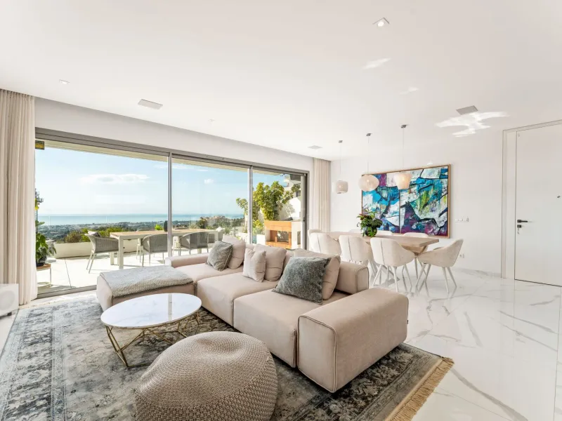 Panoramic Sea And Mountain View Apartment With Vast Terrace In Benahavís