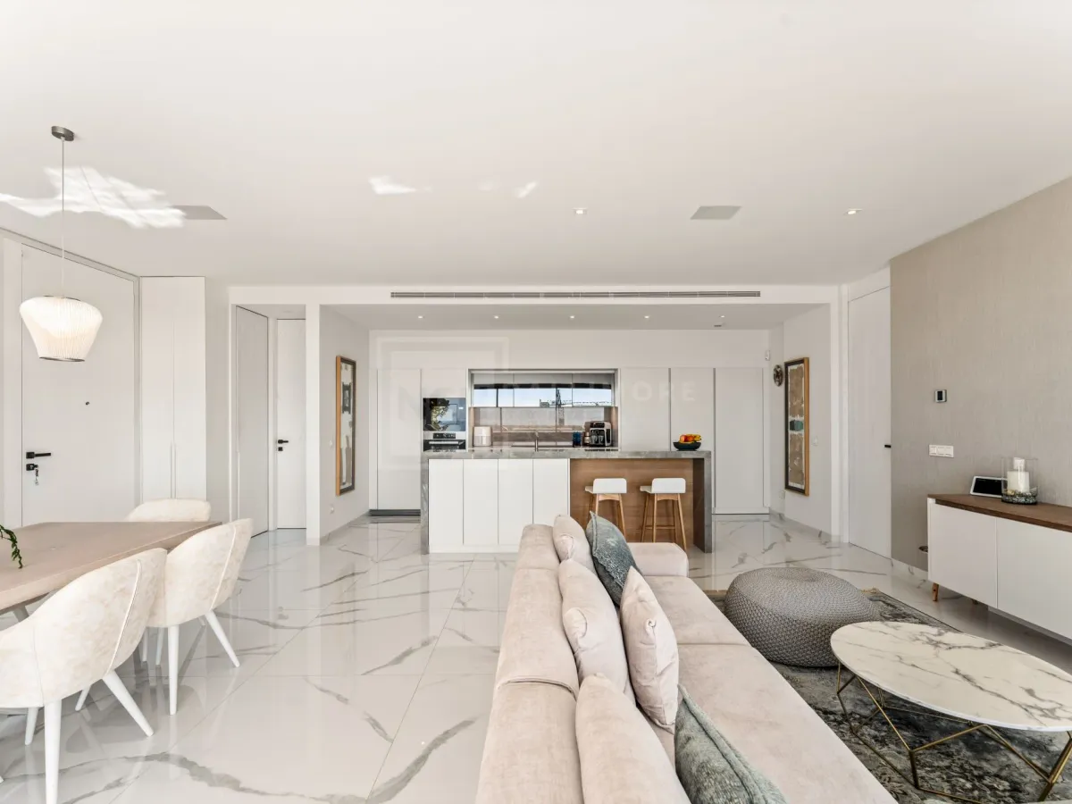 Panoramic Sea And Mountain View Apartment With Vast Terrace In Benahavís