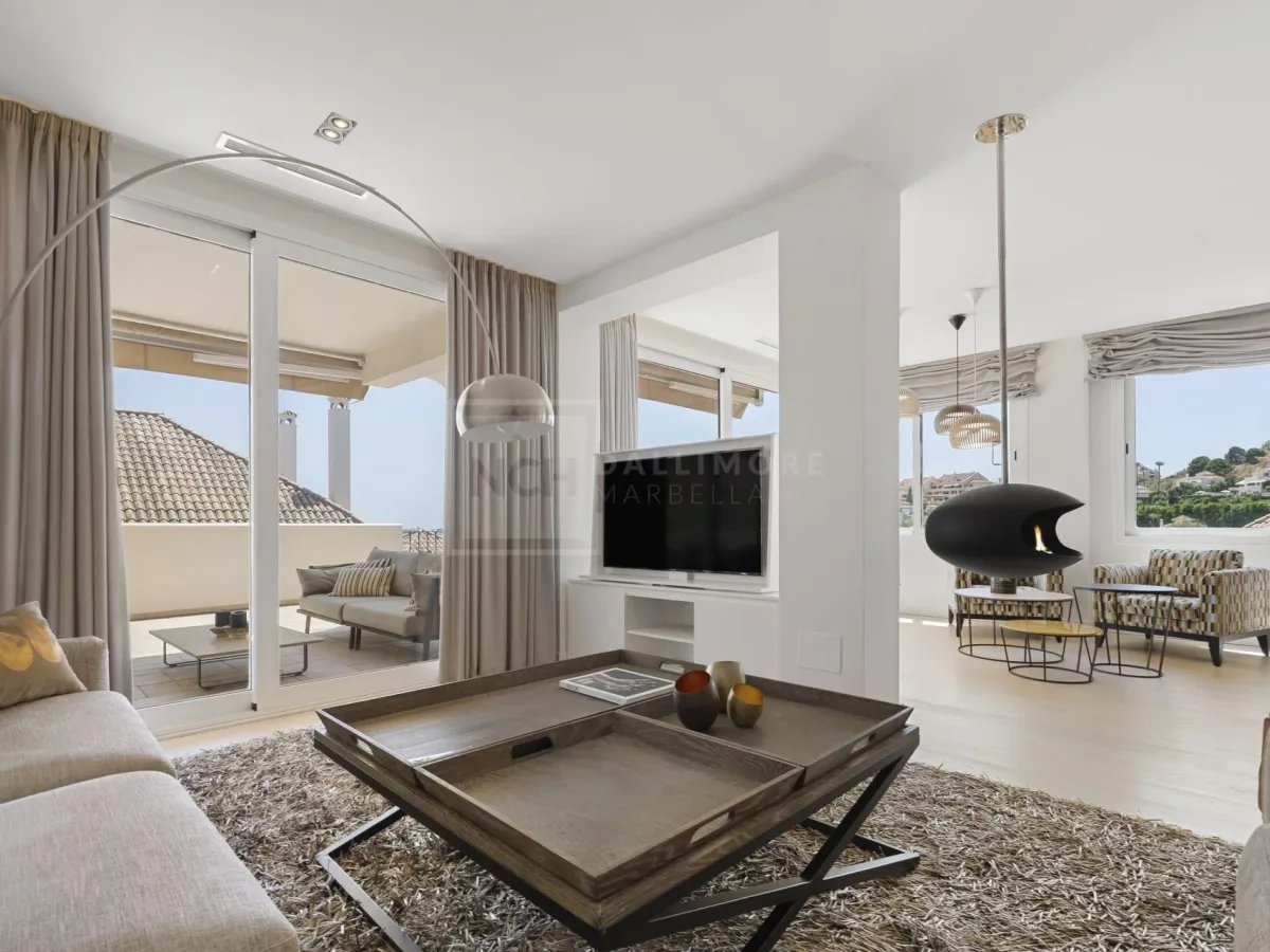 Four-Bedroom Contemporary Duplex With Expansive Terraces And Mediterranean Views