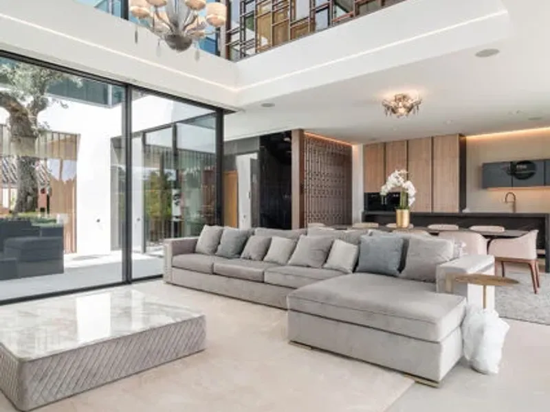 Luxury Renovated Mediterranean Semi-Detached Villa with Heated Pool in Nueva Andalucía