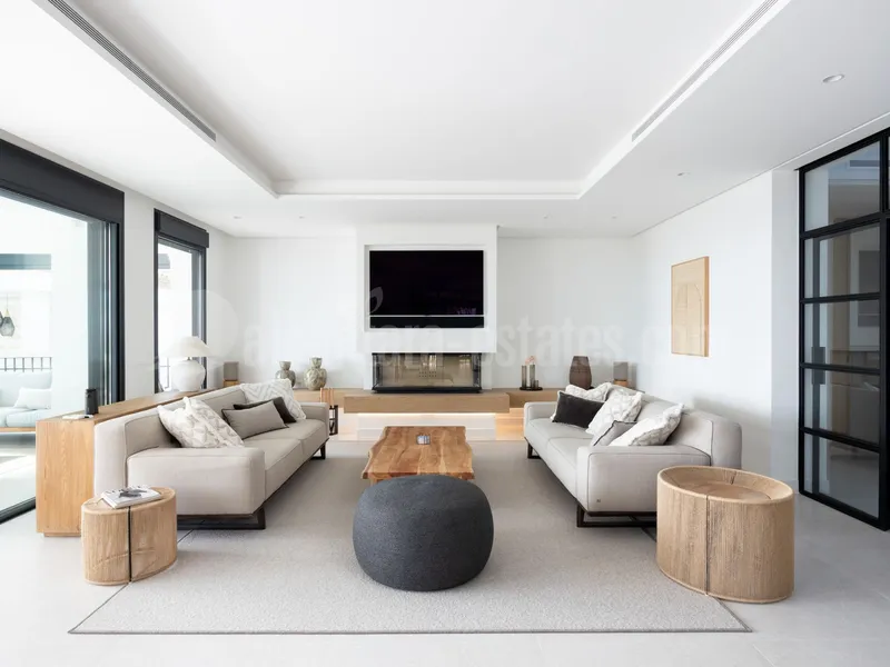 Exquisite Modern Andalusian Masterpiece with Panoramic Sea Views – Los Flamingos, Benahavís