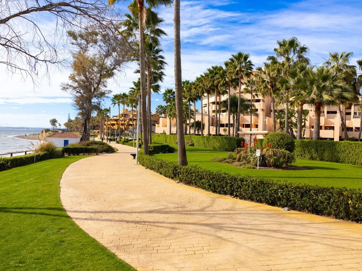 3 Bedroom Apartment For SaleNew Golden Mile