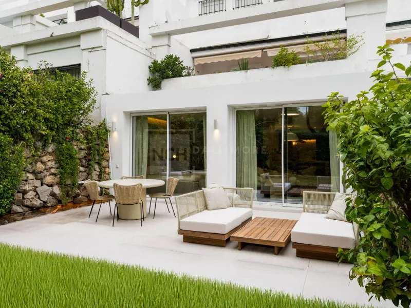 3 Bedroom Gated Retreat With Pools and Golf Walkability in La Quinta