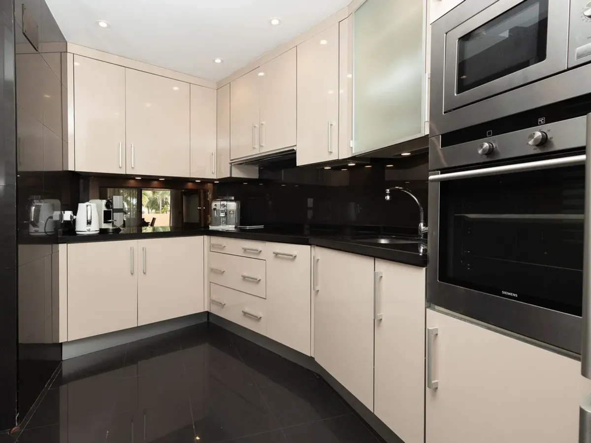 3 Bedroom Apartment For SaleNew Golden Mile