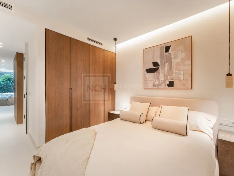 3 Bedroom Gated Retreat With Pools and Golf Walkability in La Quinta