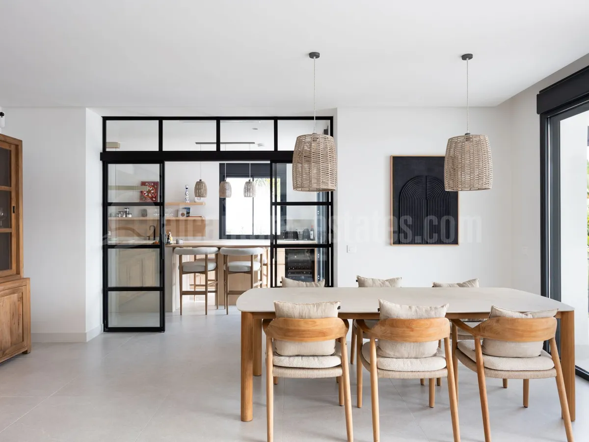 Exquisite Modern Andalusian Masterpiece with Panoramic Sea Views – Los Flamingos, Benahavís