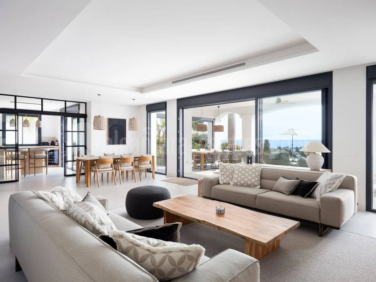 Exquisite Modern Andalusian Masterpiece with Panoramic Sea Views – Los Flamingos, Benahavís