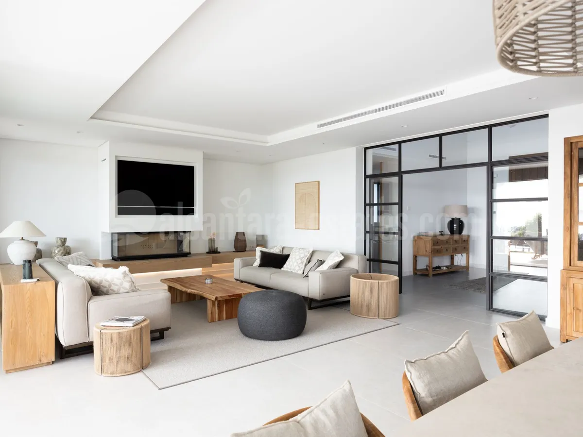 Exquisite Modern Andalusian Masterpiece with Panoramic Sea Views – Los Flamingos, Benahavís