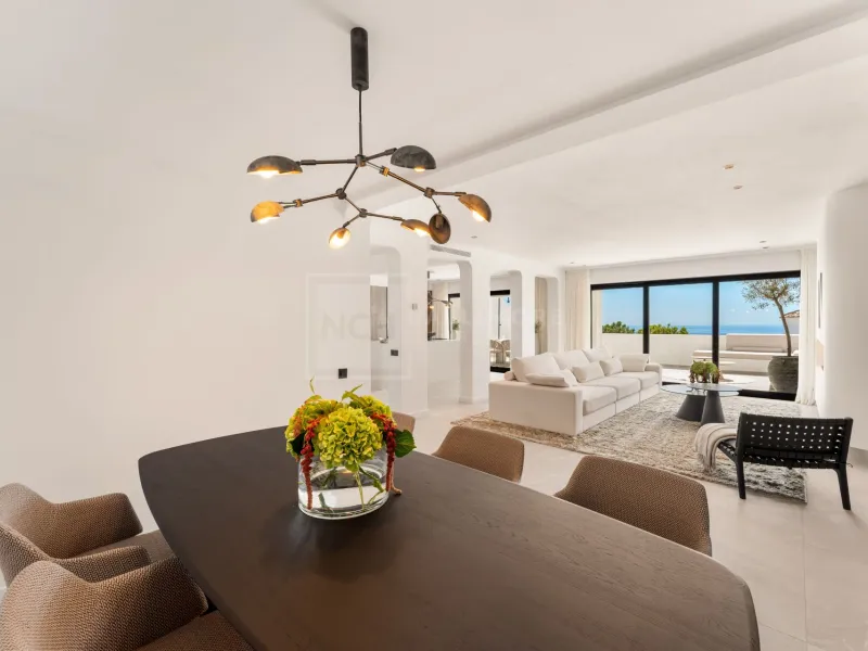 Stunning 3-Bedroom Duplex with Panoramic Sea Views and Terraces in Benahavís