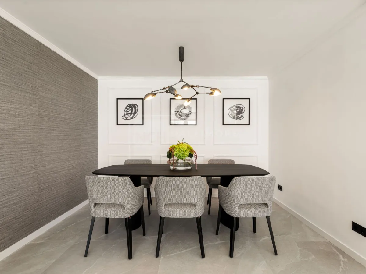 Stunning 3-Bedroom Duplex with Panoramic Sea Views and Terraces in Benahavís