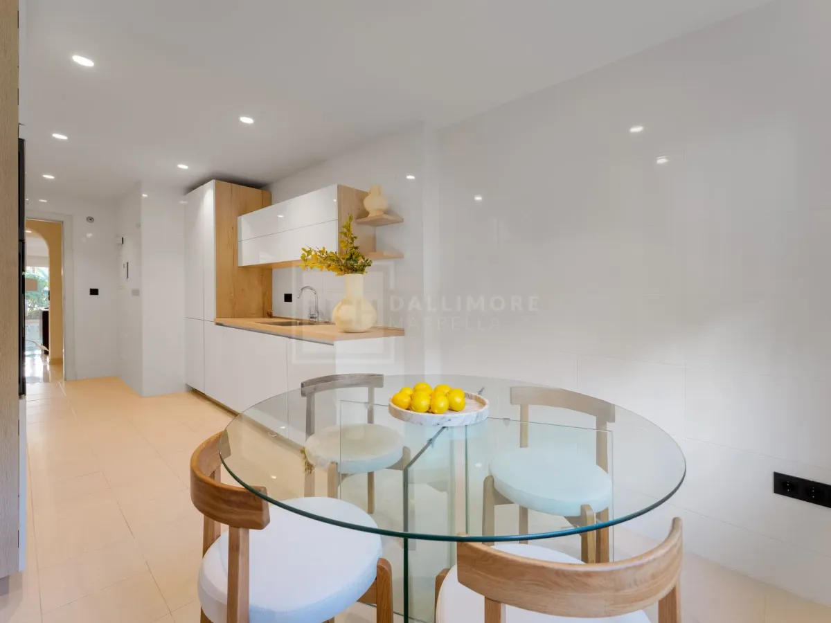 Elegant 3-Bedroom Garden Apartment in Sierra Blanca with Pools and 24h Security