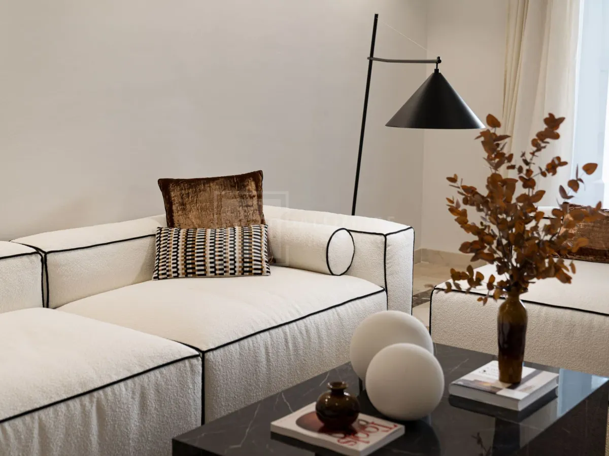 Elegant 3-Bedroom Garden Apartment in Sierra Blanca with Pools and 24h Security