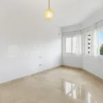 Elegant two-bedroom, beachfront apartment, located in the prestigious Jardin del Mediterráneo, Golden Mile Marbella 8